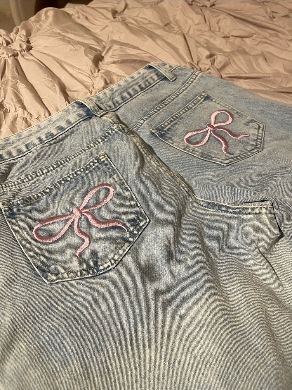 SHEIN Light Blue Boyfriend Jeans with Pink Pocket Bows